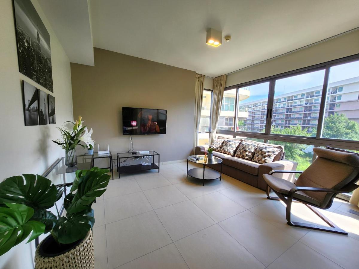 Unixx Oasis : Grandeur 2Br Suite Pattaya Extérieur photo
